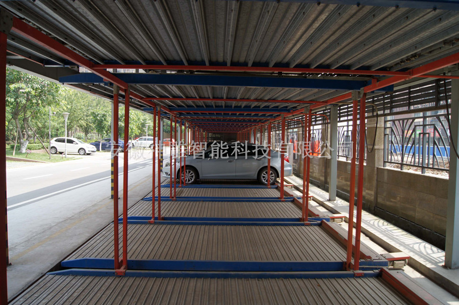 半地下車庫機械停車位 半地下車庫機械停車位